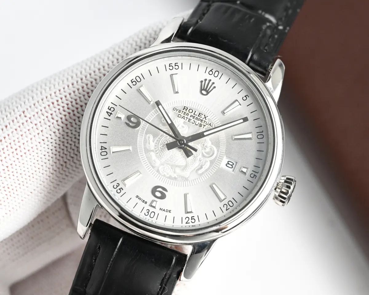 Rolex（劳力士） Style Beige Leather Watches Lookbook Reference image 1