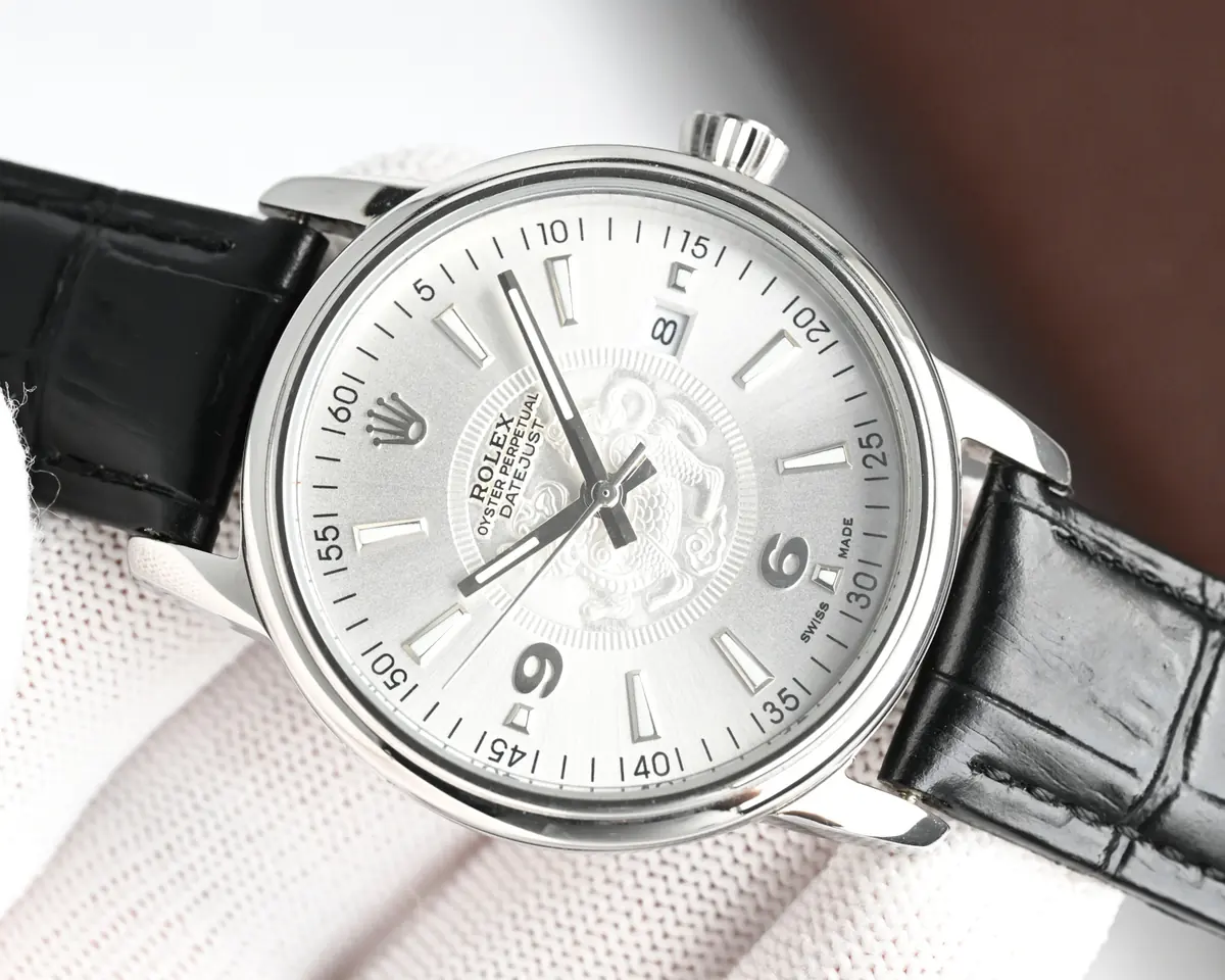 Rolex（劳力士） Style Beige Leather Watches Lookbook Reference image 4