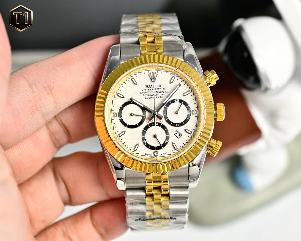 Rolex（劳力士） Style Beige Watches Lookbook Reference image 3