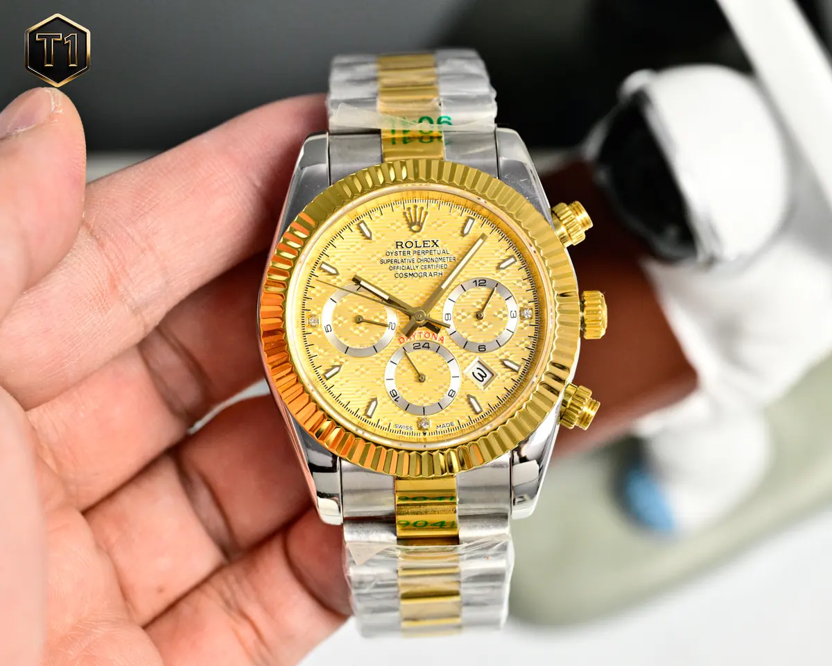 Rolex（劳力士） Style Beige Watches Lookbook Reference image 2