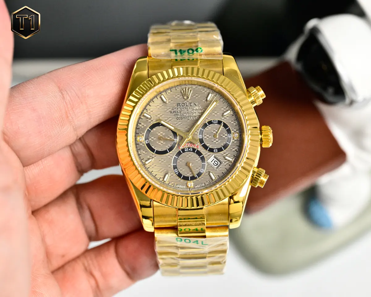 Rolex（劳力士） Style Beige Watches Lookbook Reference image 3