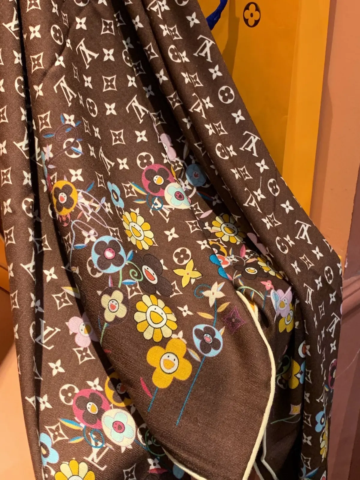 Scarf（围巾） Style Beige Bag Lookbook Reference image 5