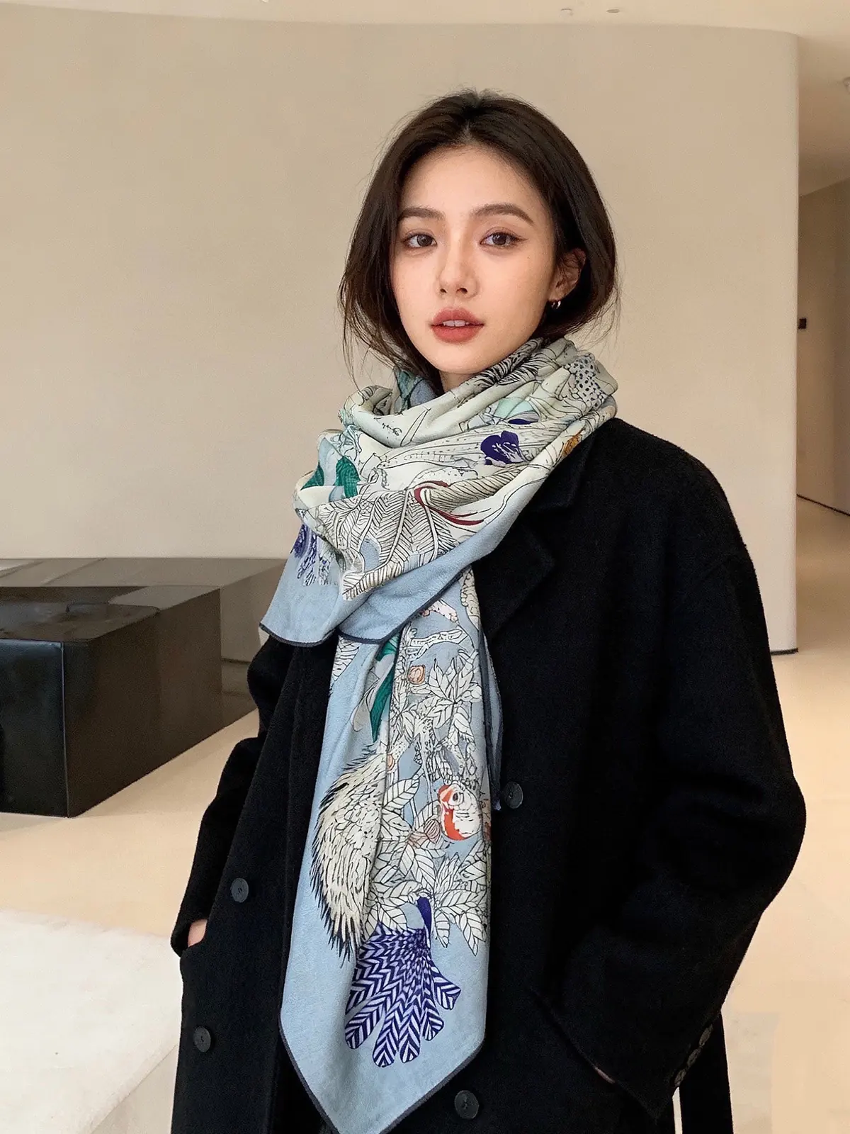Scarf（围巾） Style White Bag Lookbook Reference image 2