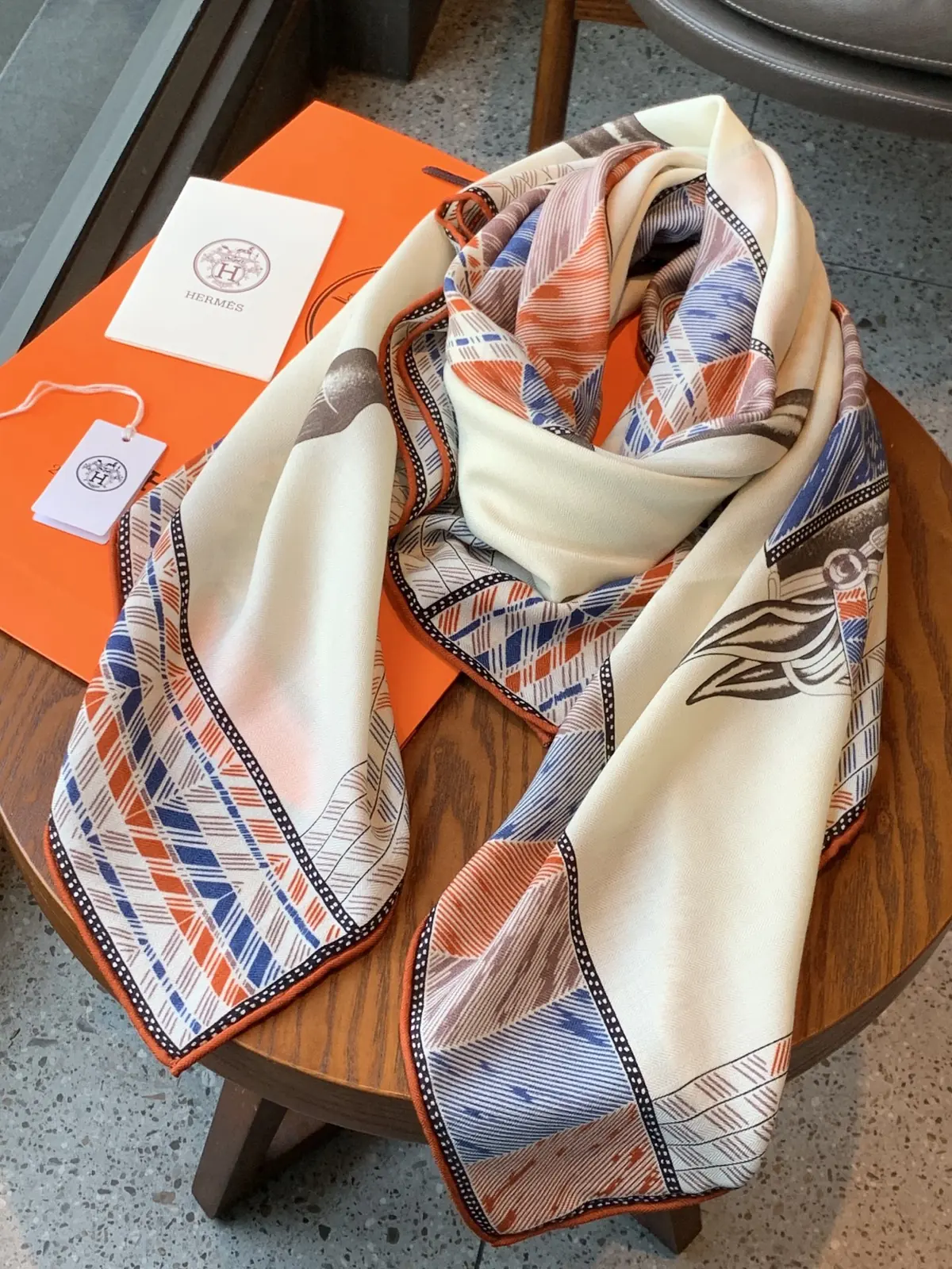 Scarf（围巾） Style White Bag Lookbook Reference image 6