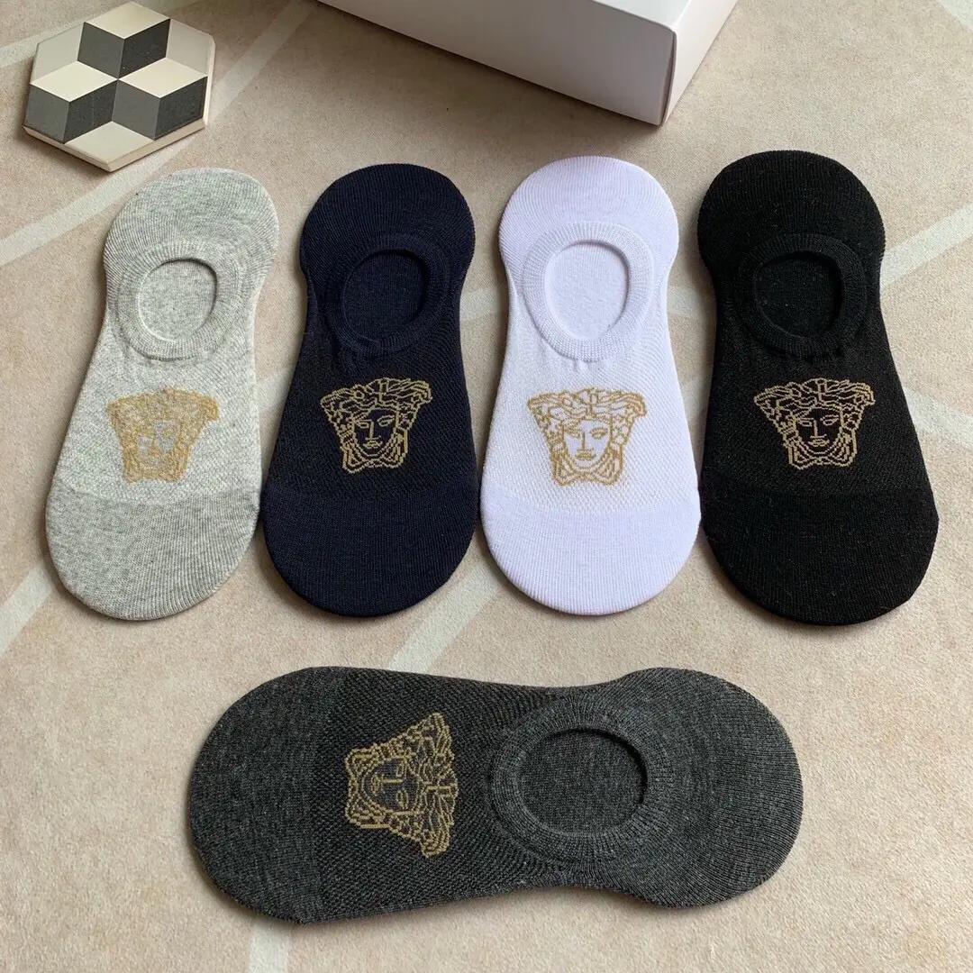 Sock（袜子） Style Black Socks Lookbook Reference image 2