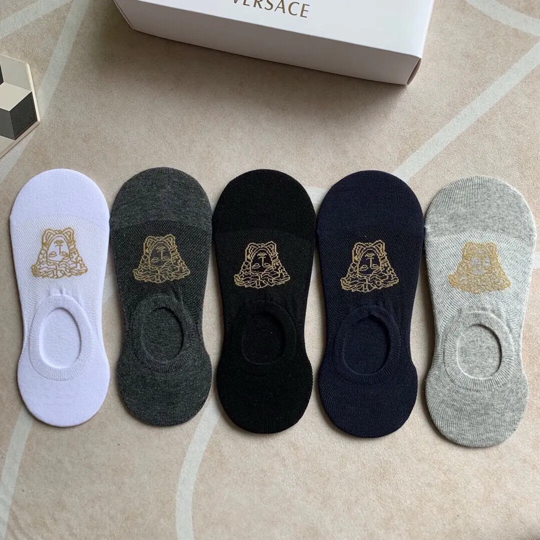Sock（袜子） Style Black Socks Lookbook Reference image 4