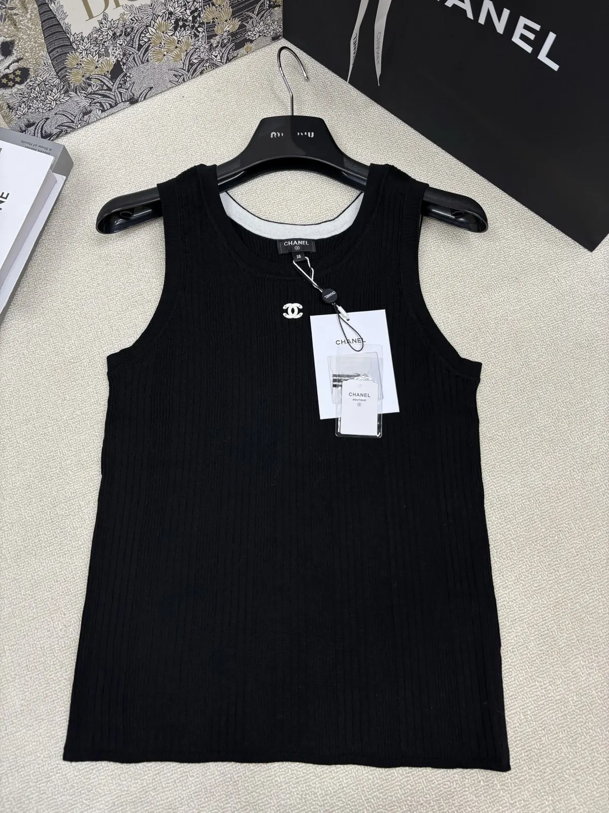 Women's Clothes Style Clothing Lookbook Reference image 1