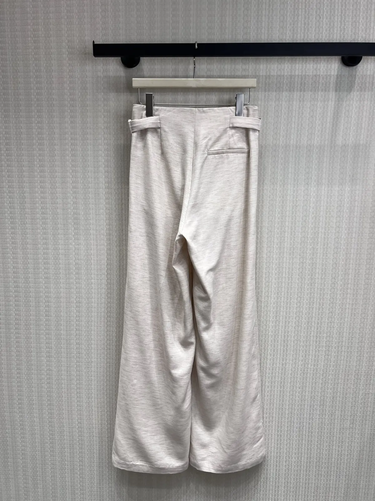 Women's Clothes Style White Clothing Lookbook Reference image 2