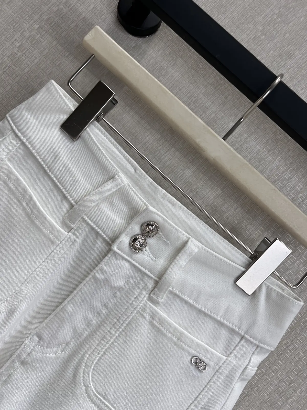Women's Clothes Style White Denim Clothing Lookbook Reference image 3