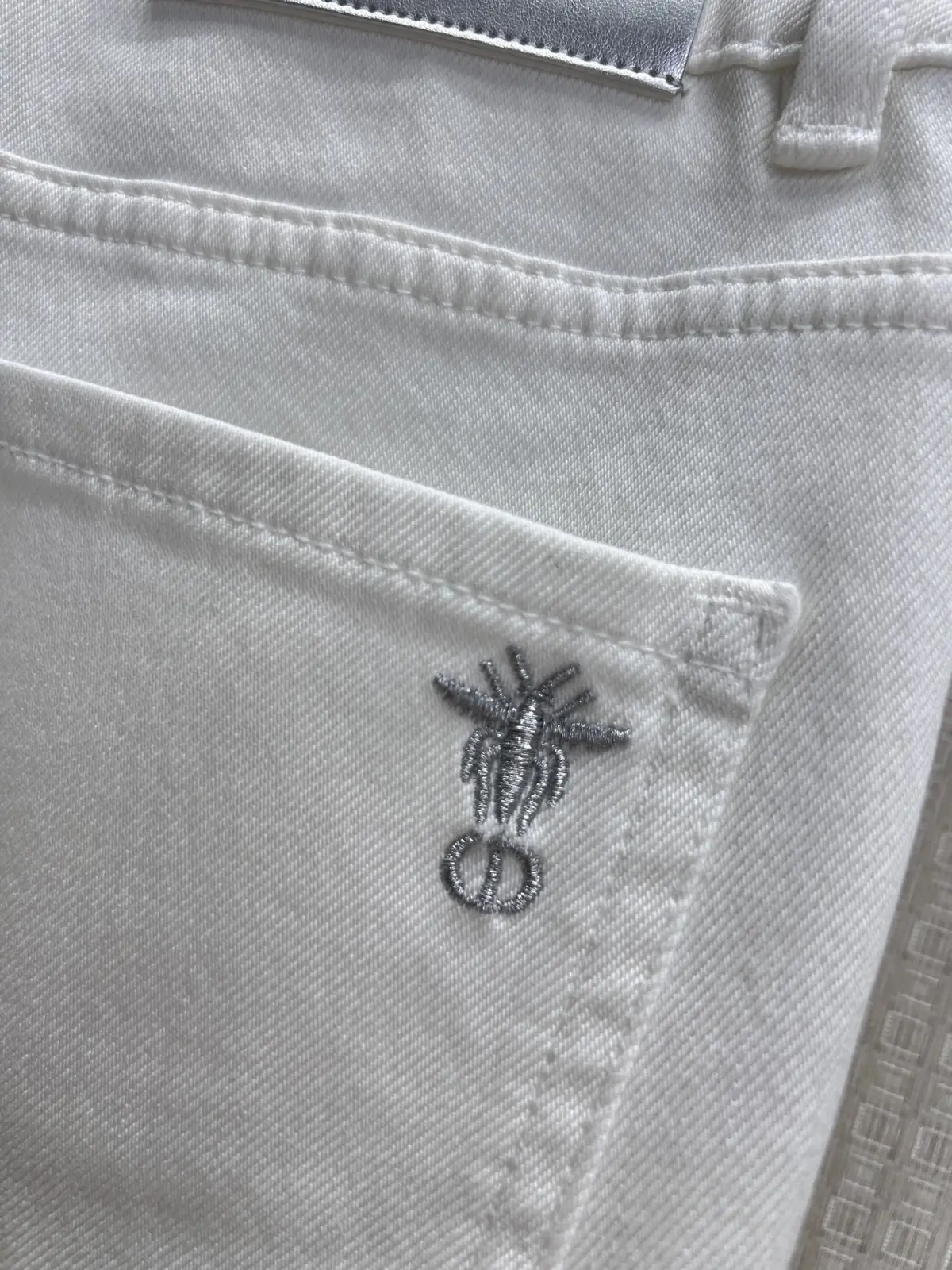 Women's Clothes Style White Denim Clothing Lookbook Reference image 6