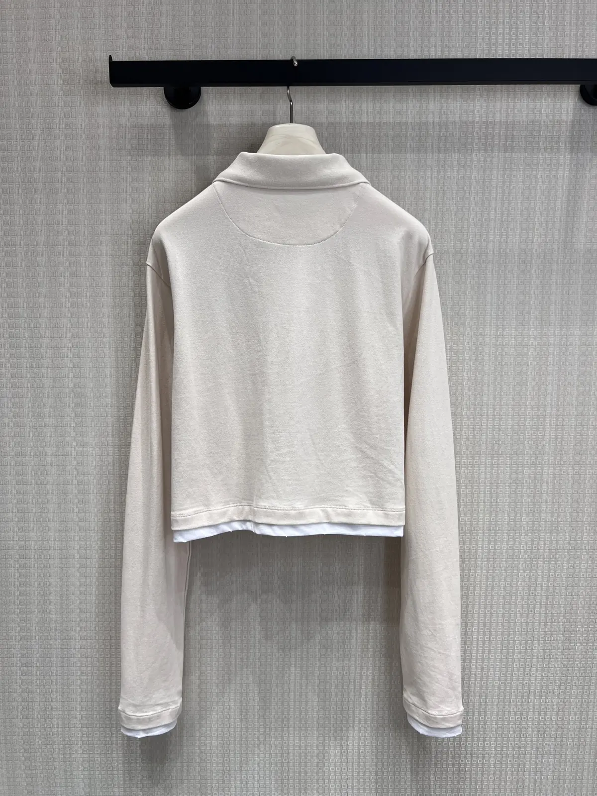Women's Clothes Style White Leather Clothing Lookbook Reference image 2