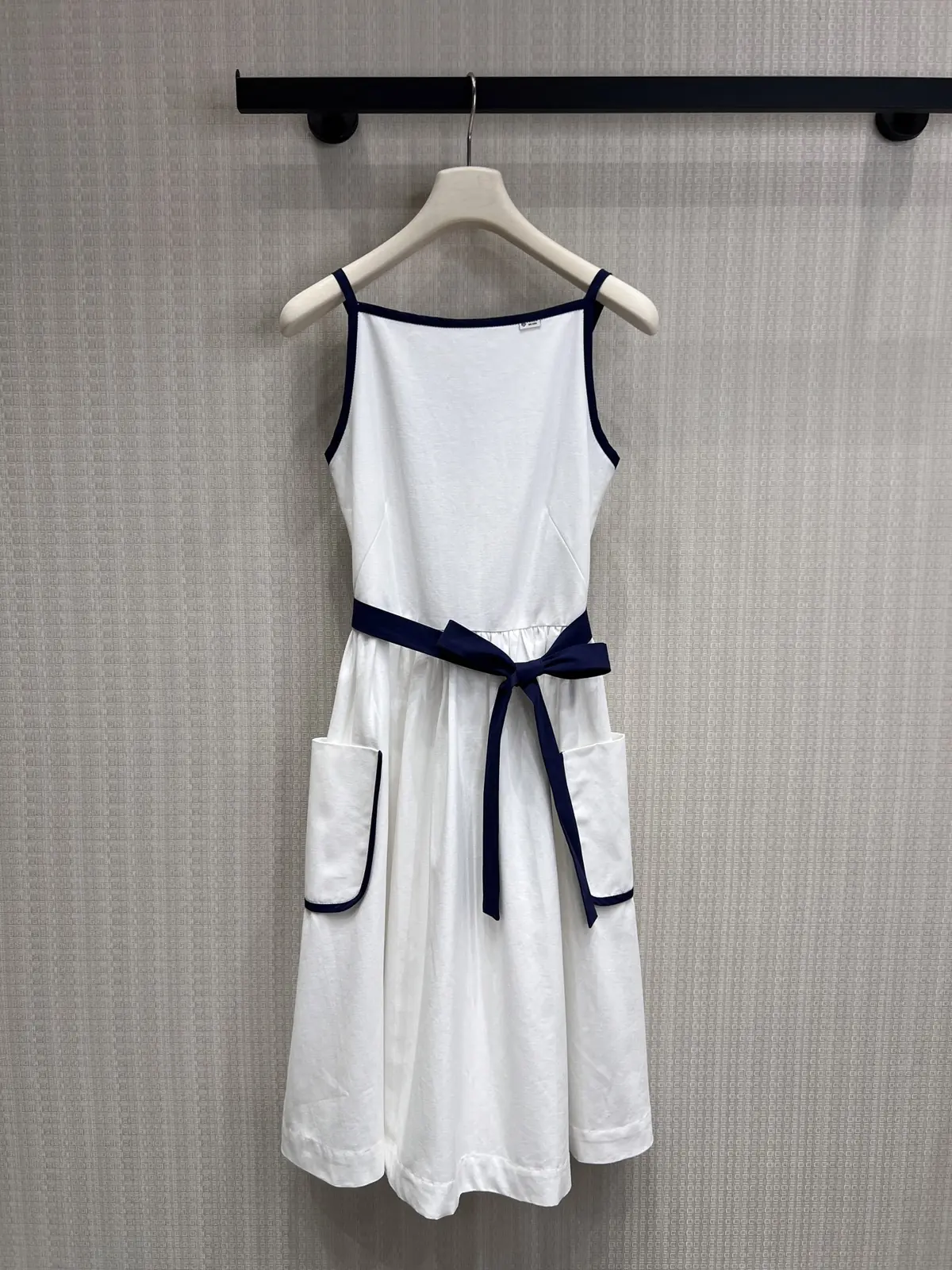 Women's Clothes Style White Leather Clothing Lookbook Reference image 1