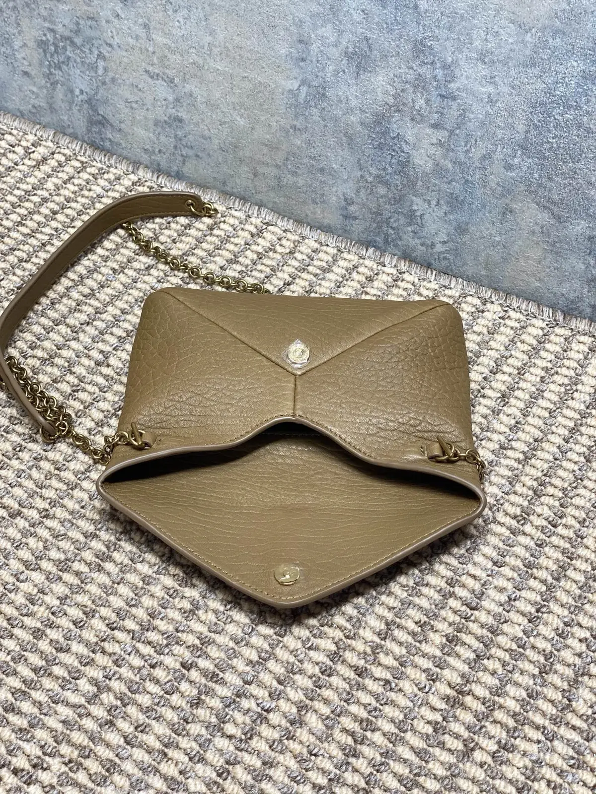 YSL Style Beige Leather Chain Bag Bags Chain Bag detail image 5 from source 729392