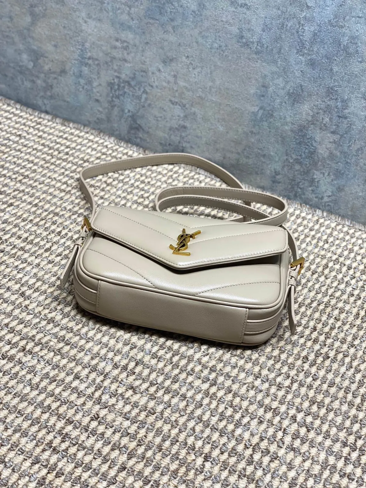 YSL Style Black Leather Chain Bag Lookbook Reference image 3