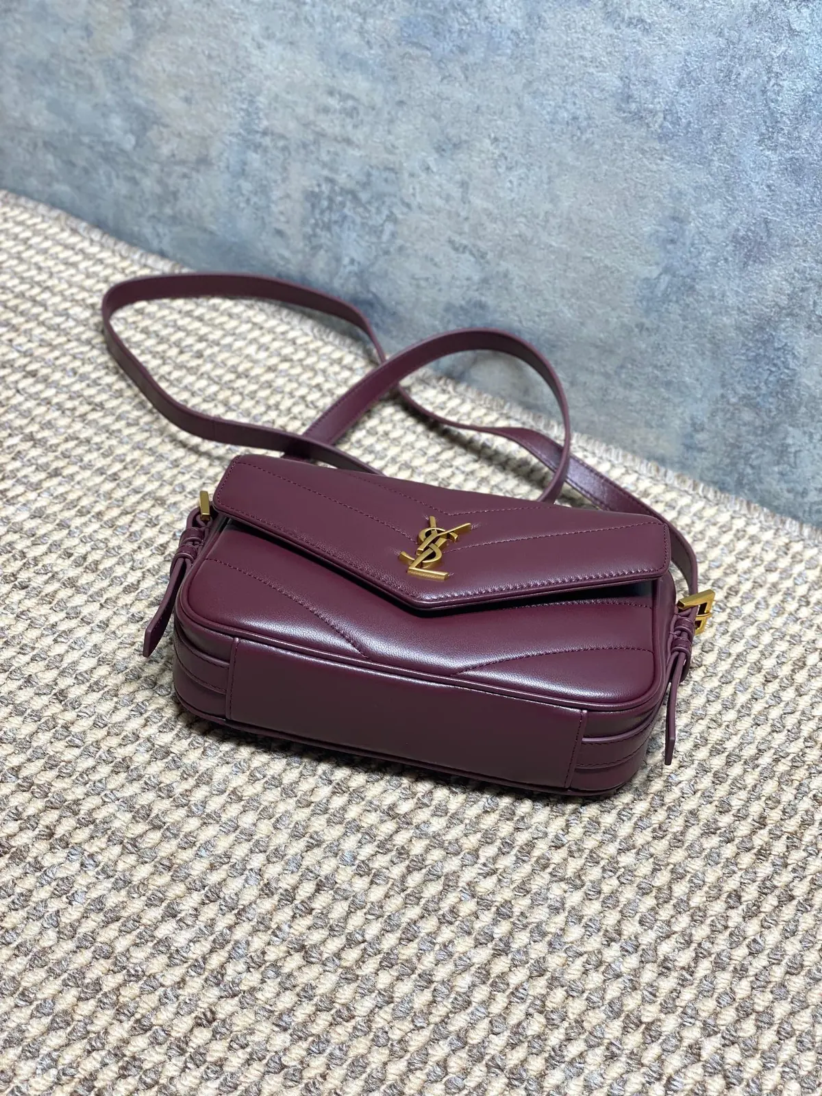 YSL Style Black Leather Chain Bag Lookbook Reference image 3