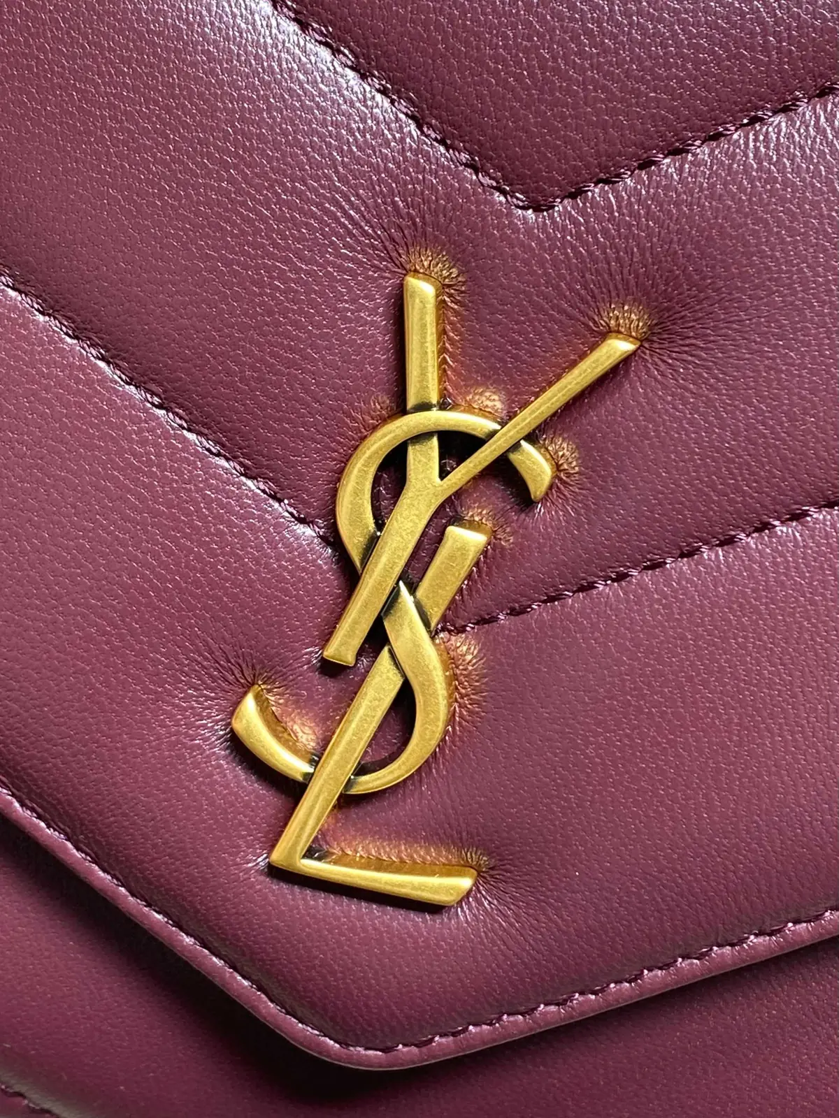 YSL Style Black Leather Chain Bag Lookbook Reference image 5