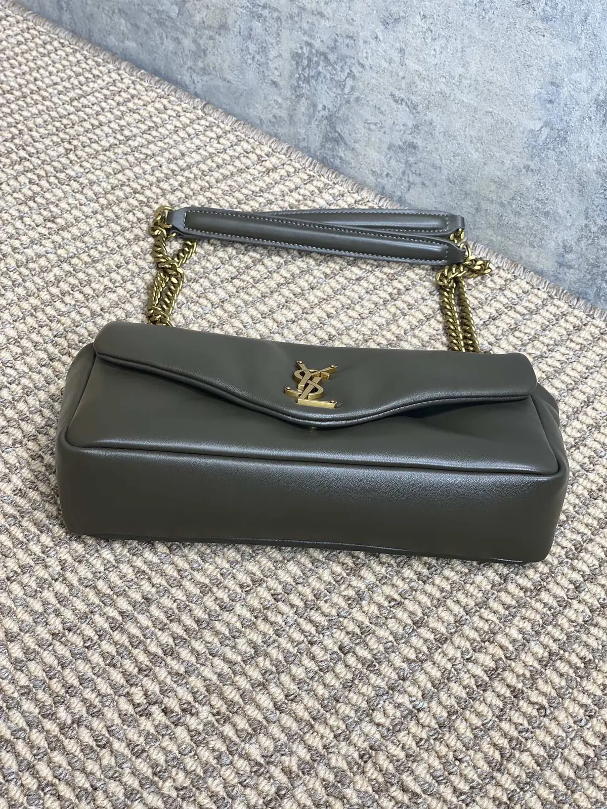YSL Style Gold Leather Wallet Lookbook Reference image 3