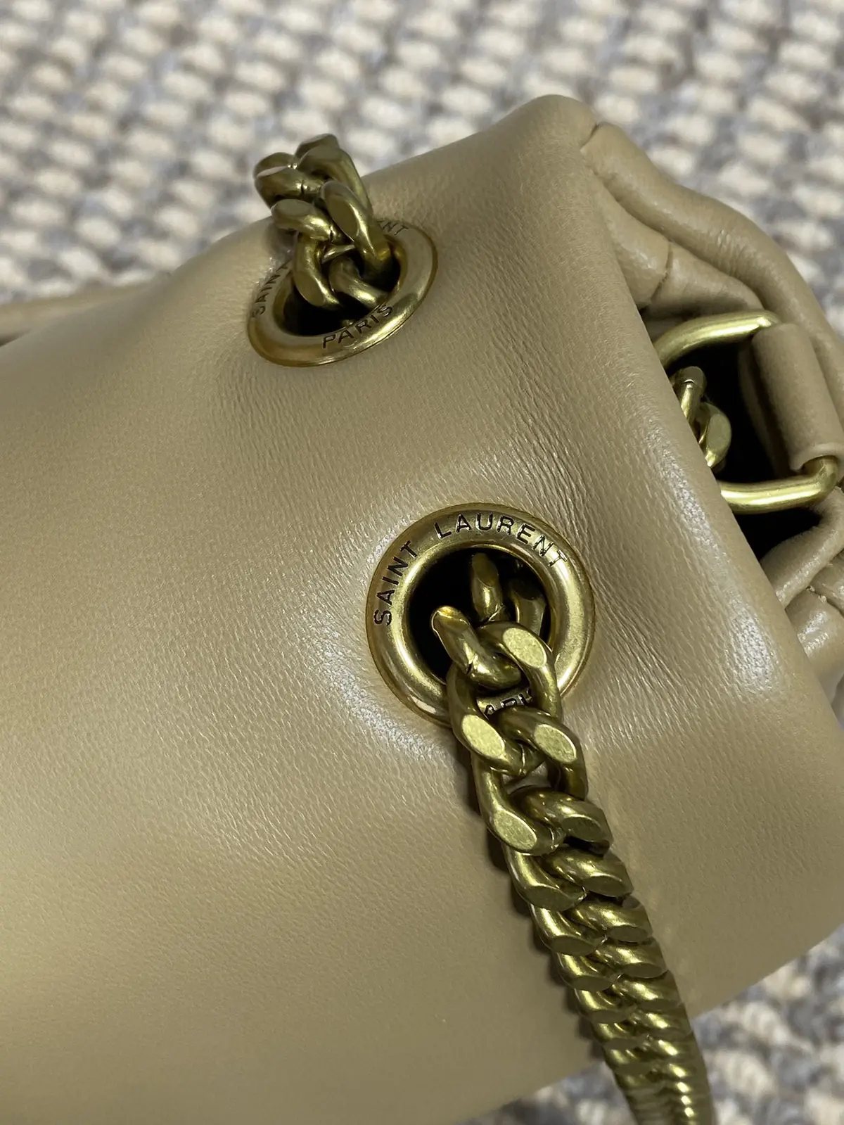 YSL Style Gold Leather Wallet Lookbook Reference image 6
