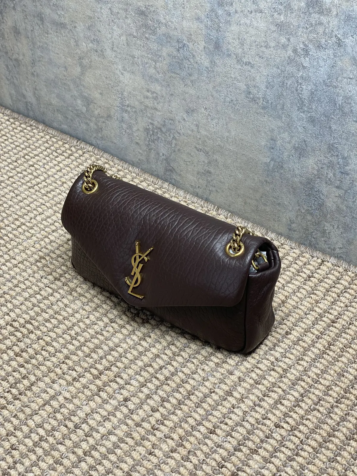YSL Style Gold Leather Wallet Lookbook Reference image 3