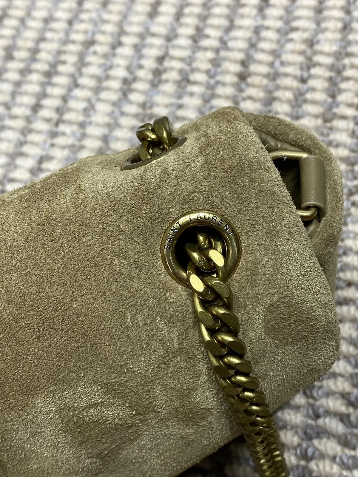 YSL Style Gold Leather Wallet Lookbook Reference image 6