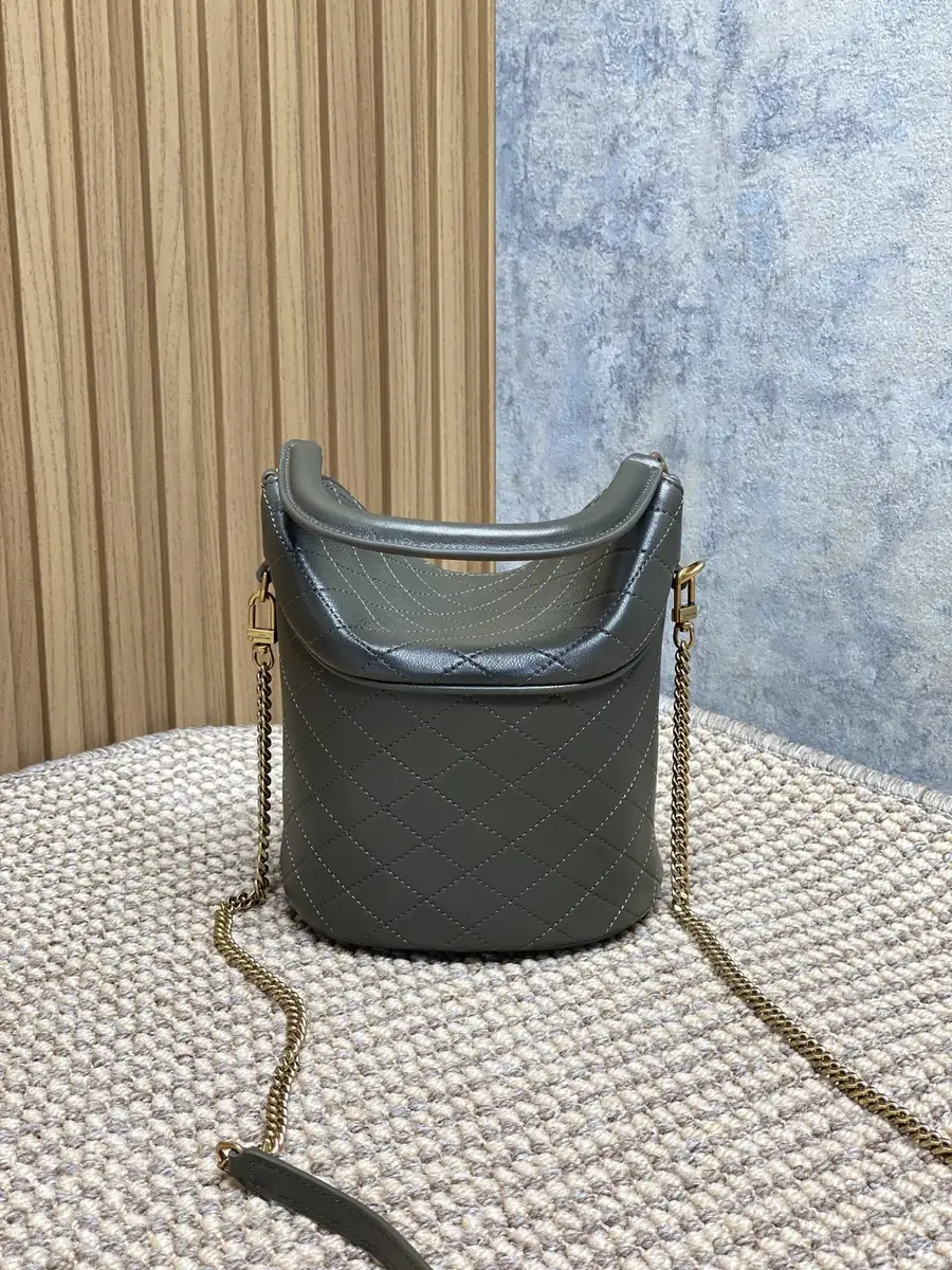 YSL Style Green Leather Chain Bag Bags Chain Bag detail image 2 from source 729378