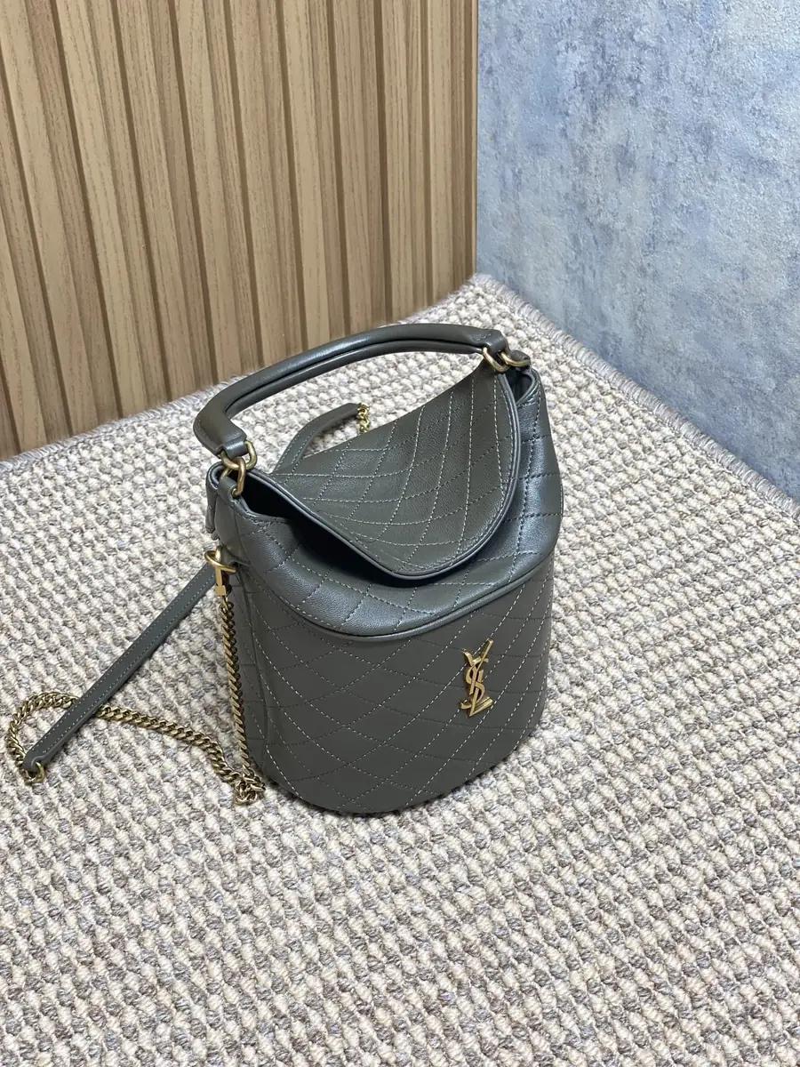 YSL Style Green Leather Chain Bag Bags Chain Bag detail image 3 from source 729378