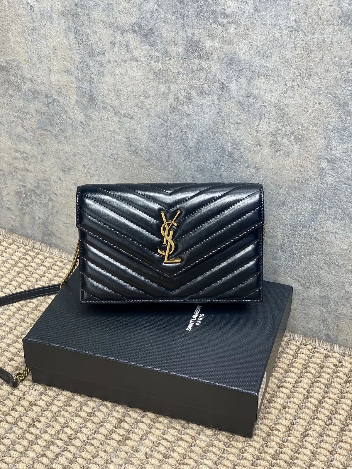 YSL Style Leather Chain Bag Lookbook Reference image 2