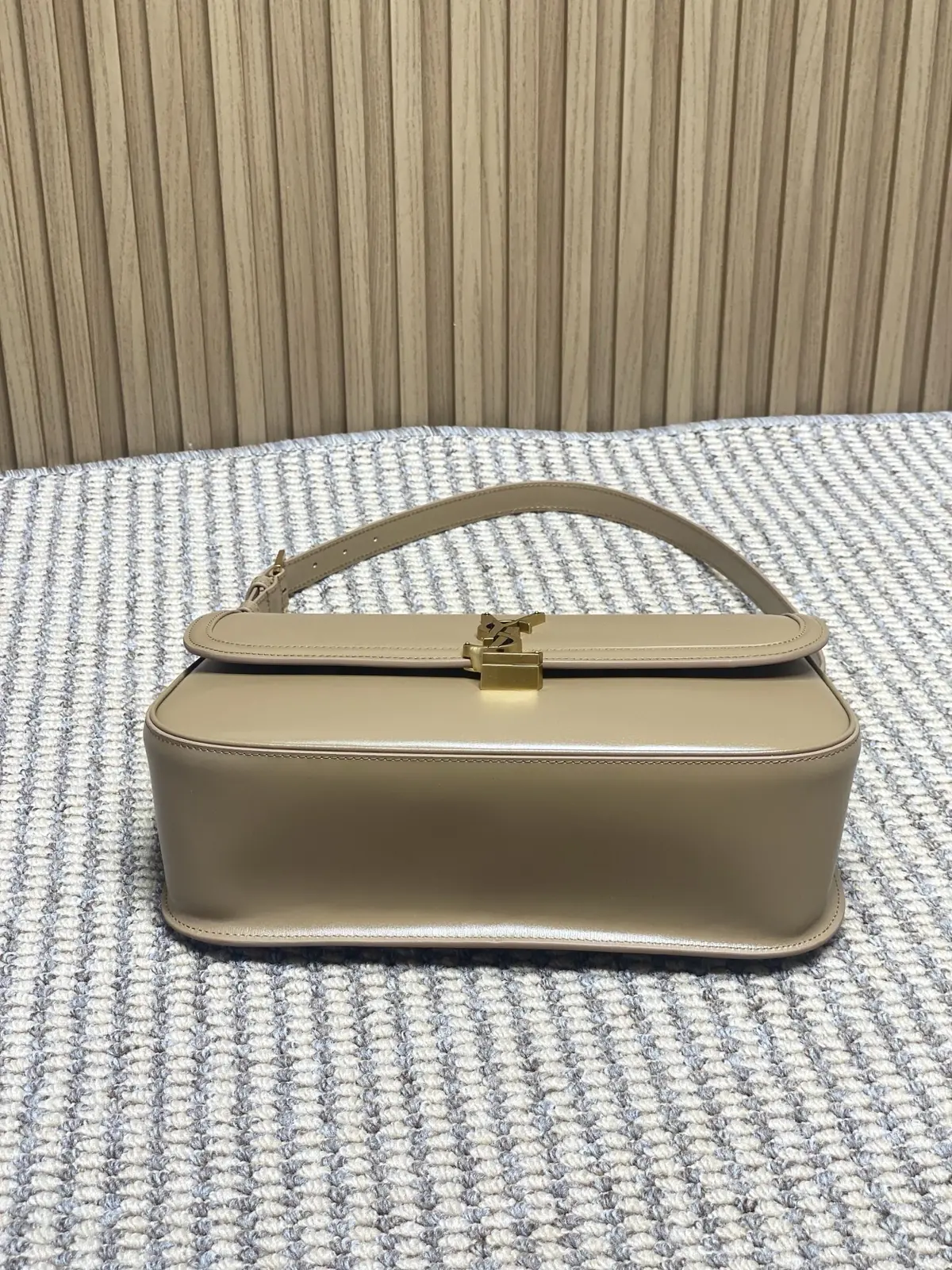 YSL Style Leather Shoulder Bag Lookbook Reference image 4