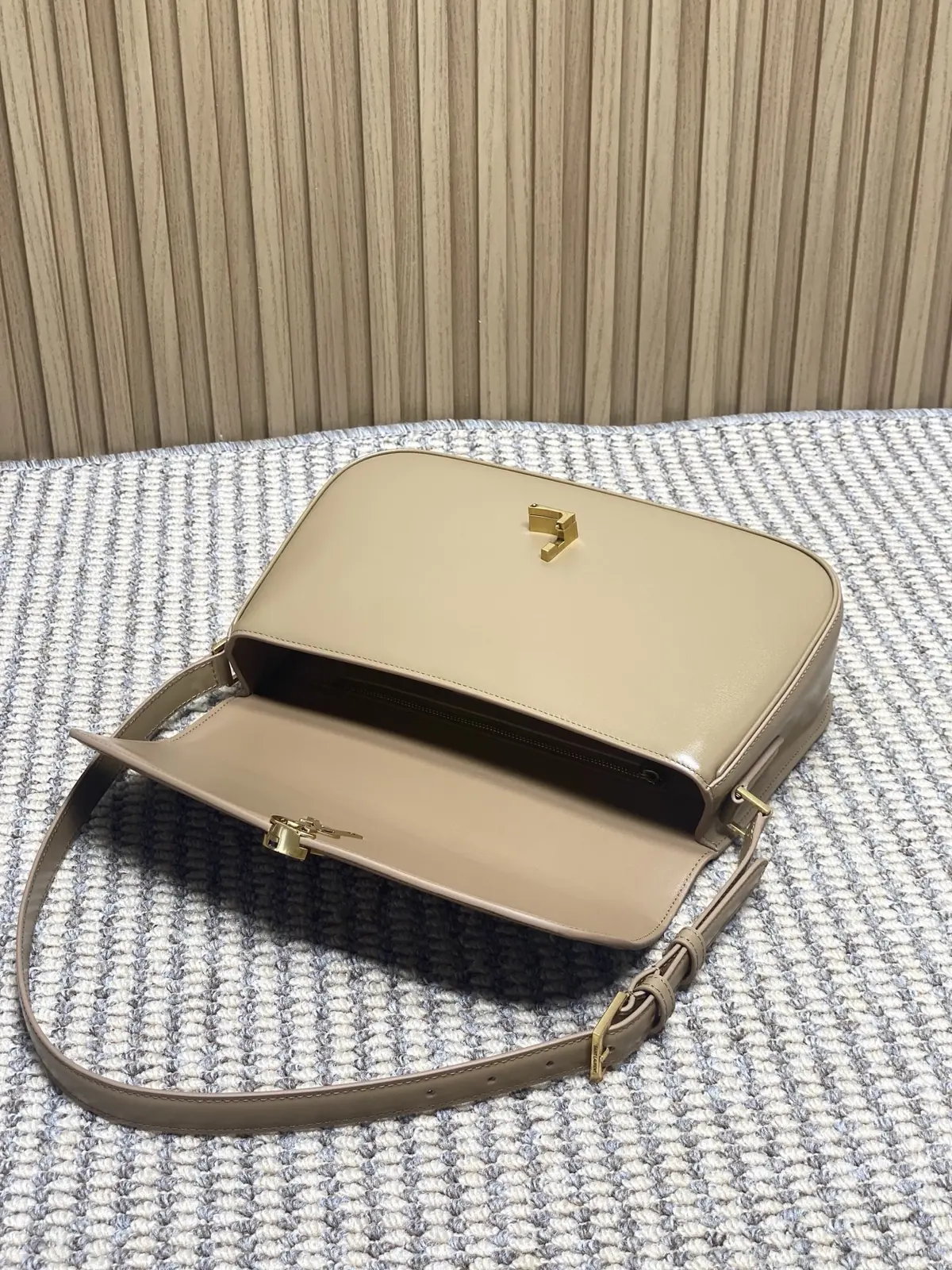 YSL Style Leather Shoulder Bag Lookbook Reference image 5