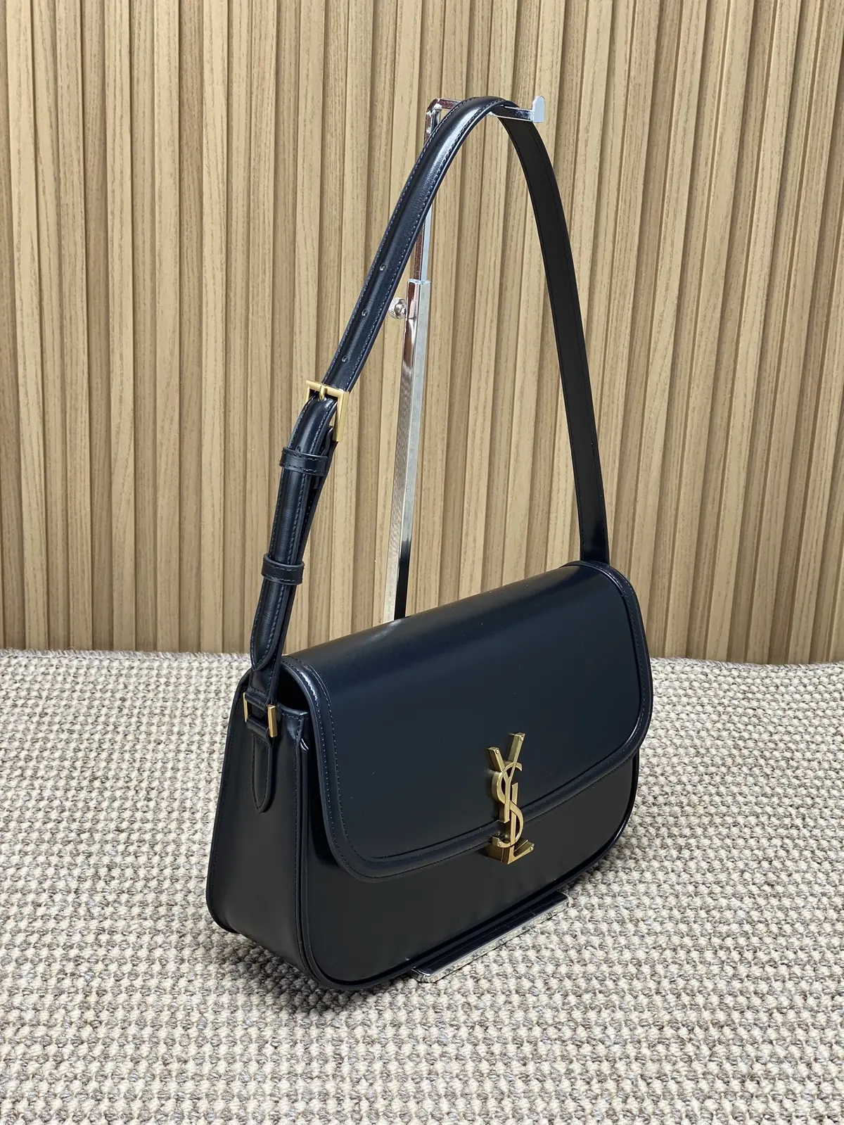 YSL Style Leather Shoulder Bag Lookbook Reference image 2