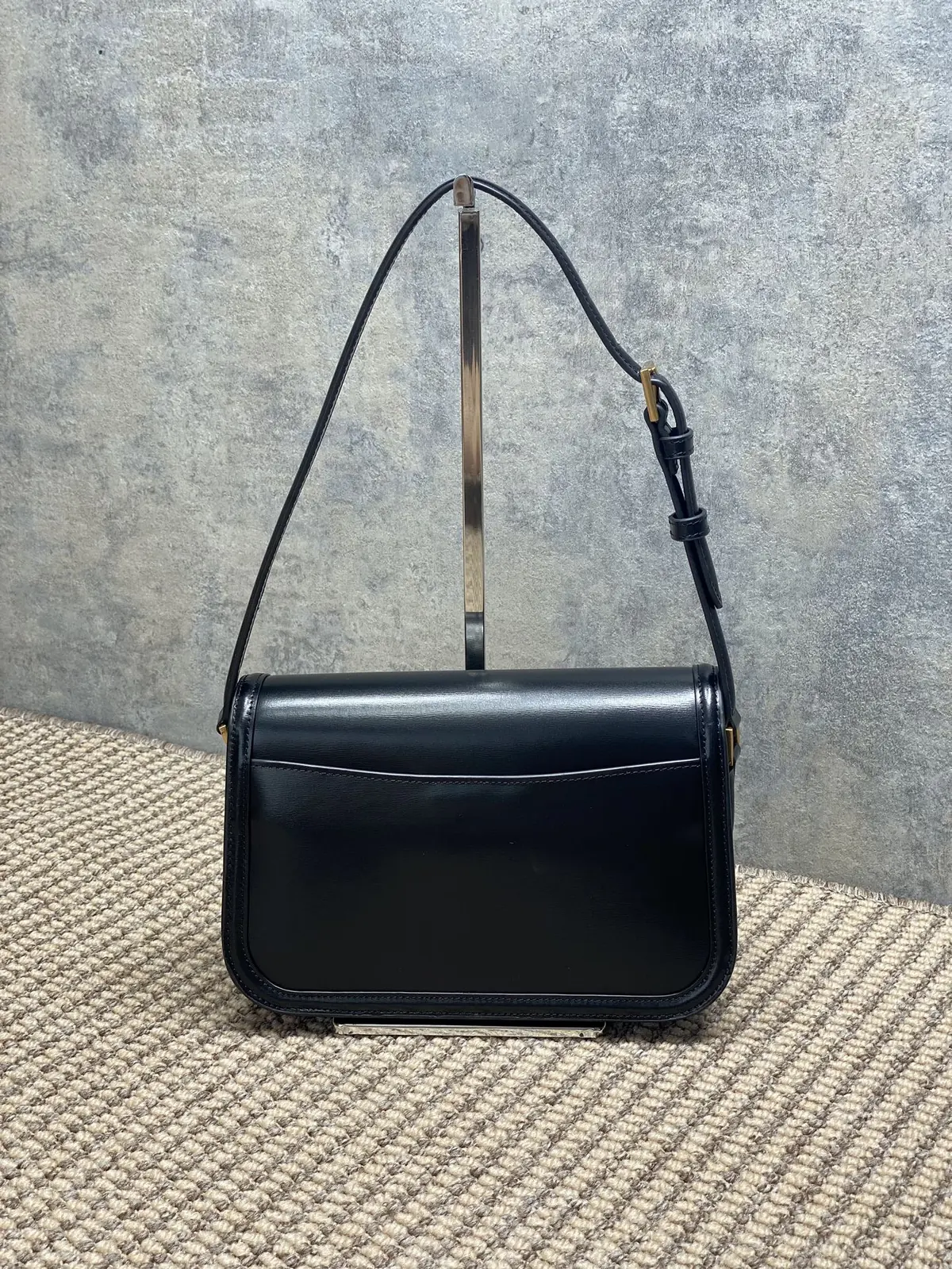 YSL Style Leather Shoulder Bag Lookbook Reference image 3