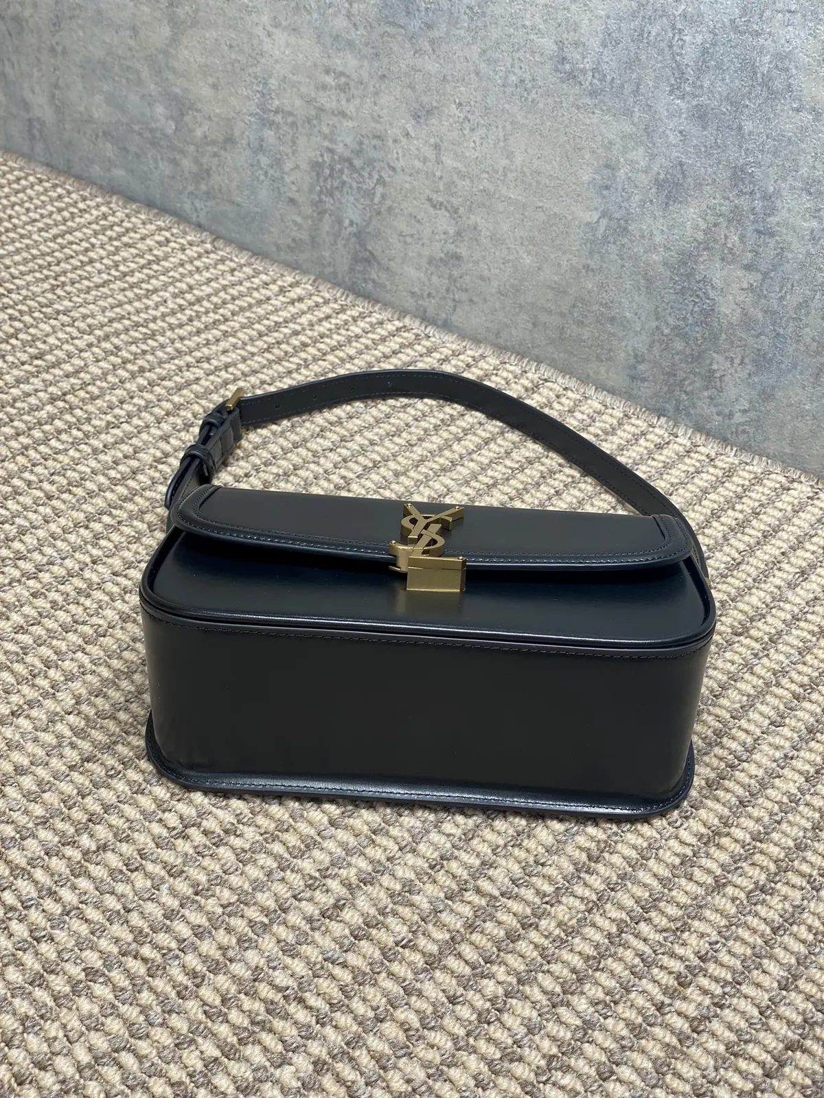 YSL Style Leather Shoulder Bag Lookbook Reference image 5