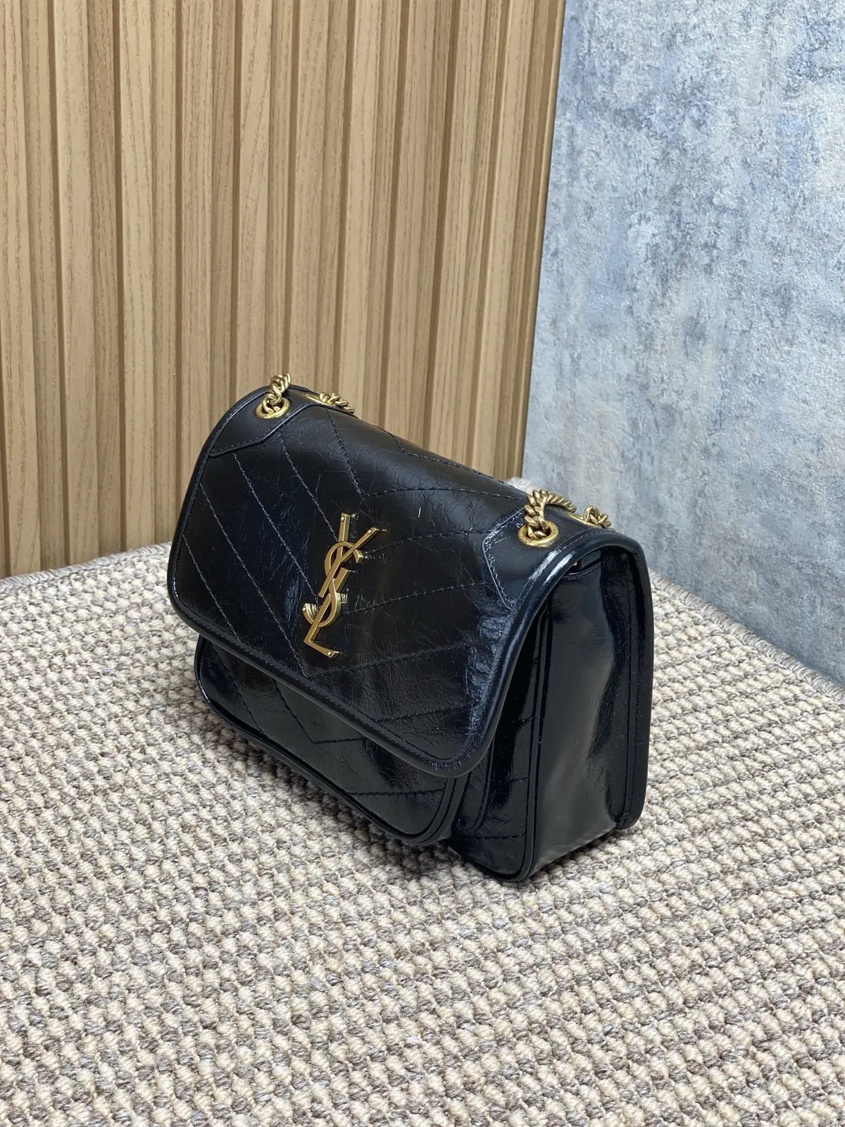 YSL Style Leather Top Handle Bag Lookbook Reference image 3