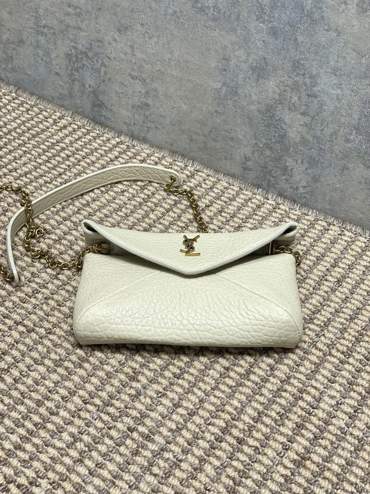 YSL Style White Leather Chain Bag Bags Chain Bag detail image 3 from source 729394