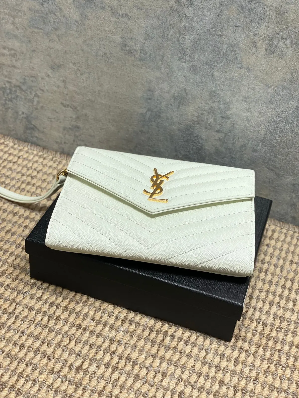 YSL Style White Leather Clutch Lookbook Reference image 3